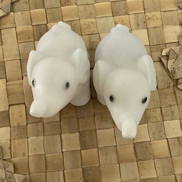 Pair of light up Elephants - Picture 10 of 15